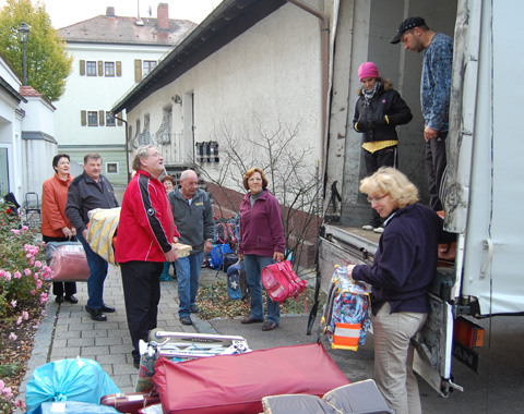 Verladen Hilfscontainer